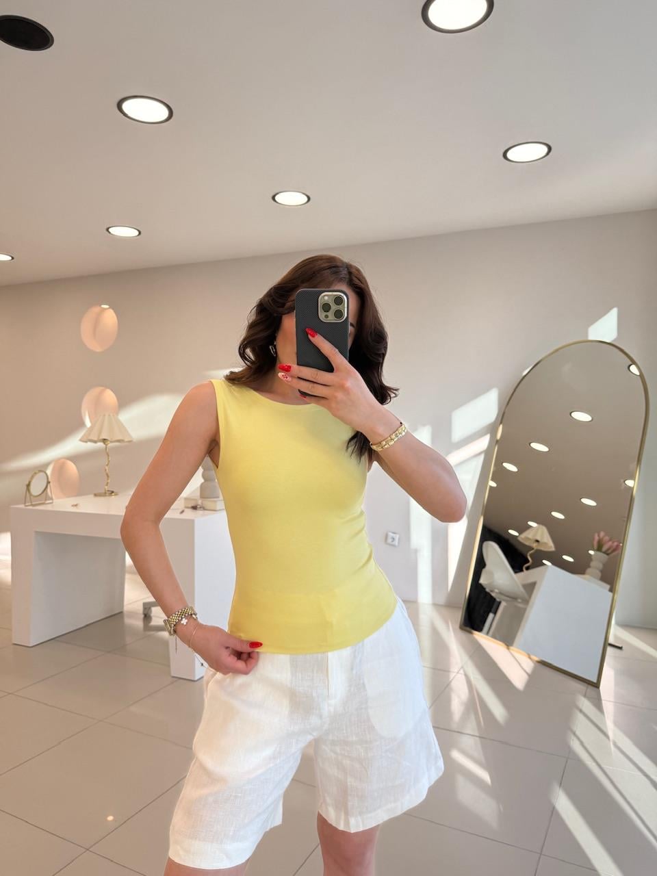 Sleeveless Crew Neck Tank Top