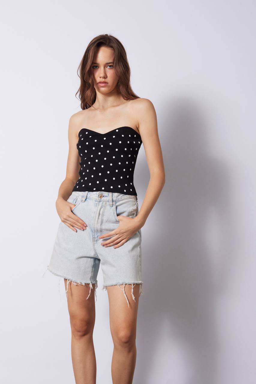 Classic & bold tops