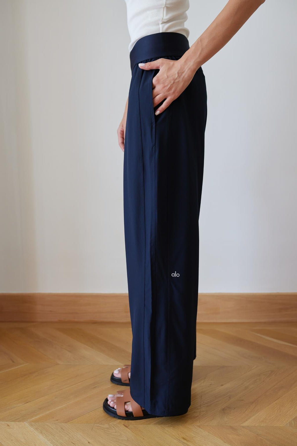 Aloayoga belt trouser