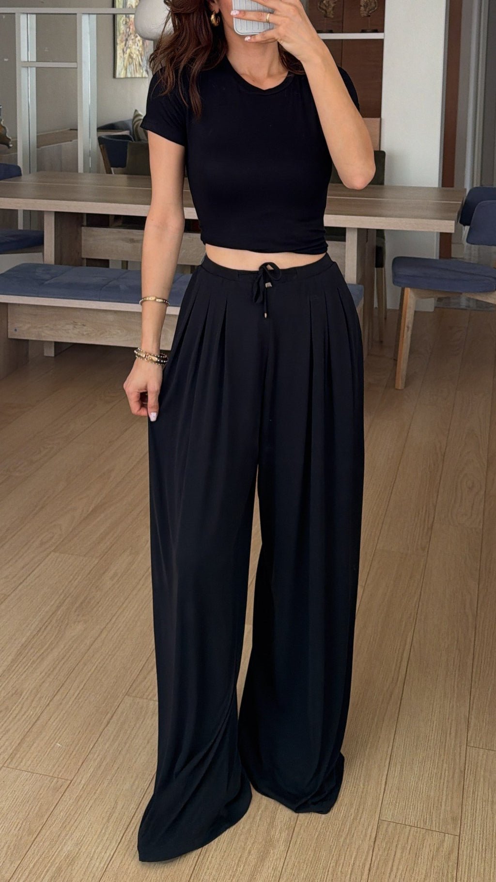Black- Tencel Pleated Detail Loose-fitting Trousers