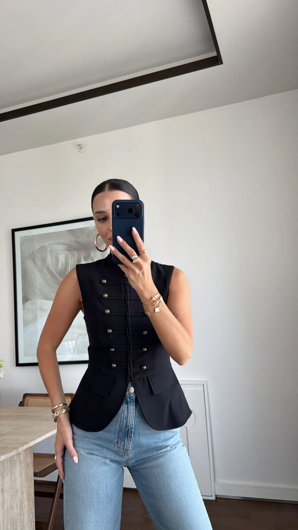 SLEEVELESS BUTTON SHIRT- limited edition