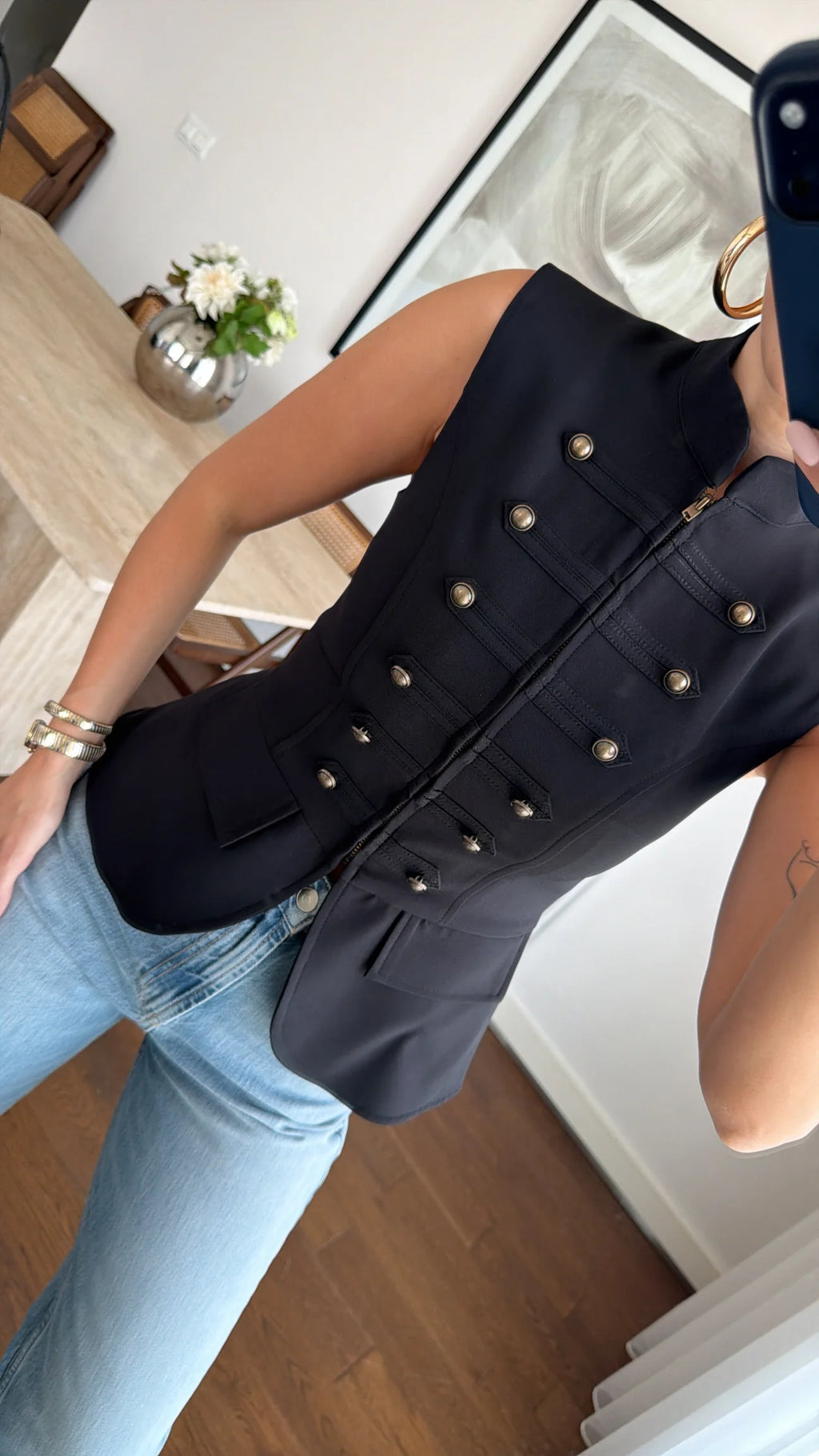 SLEEVELESS BUTTON SHIRT- limited edition