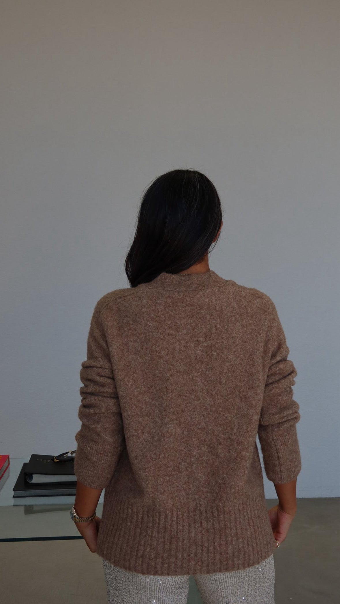 V-neck stone buttoned soft knitwear cardigan - Dark beige