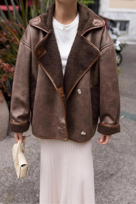 Oversized Jacket with Fur Lining – light Brown