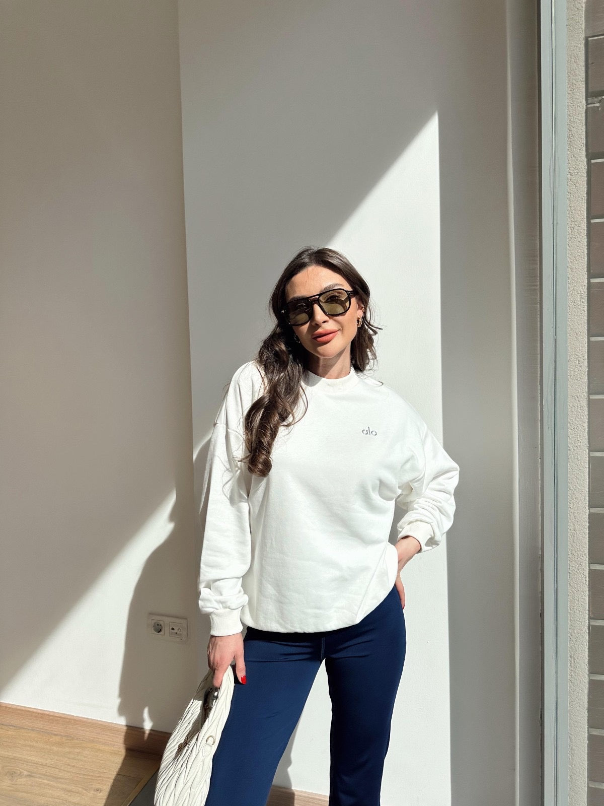 ALO - OVERSIZED SWEATSHIRT