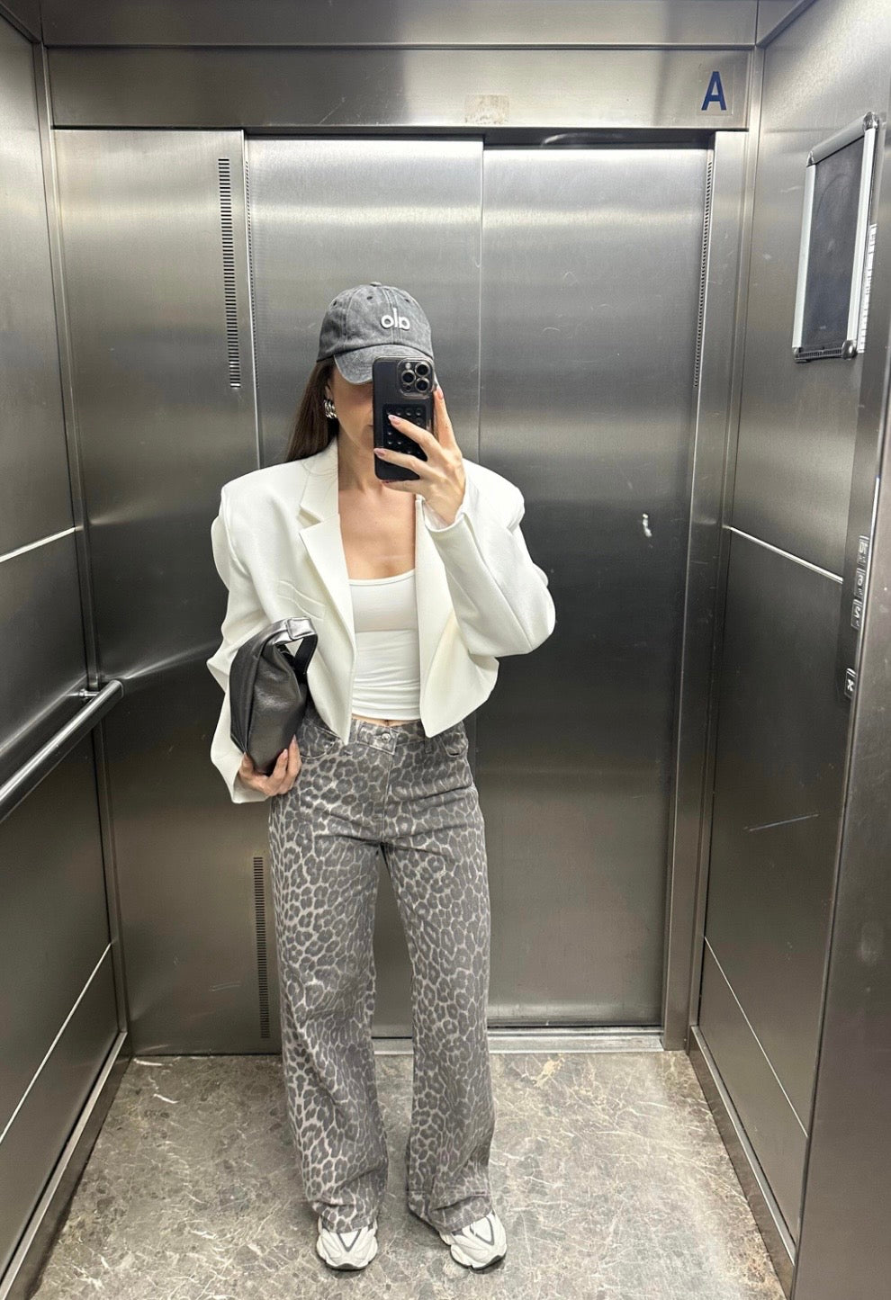 PREMIUM- CROPPED BLAZER - WHITE