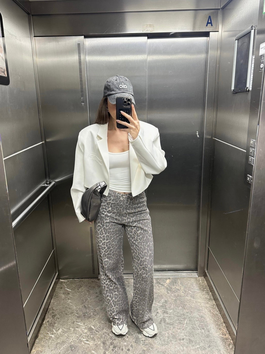 PREMIUM- CROPPED BLAZER - WHITE