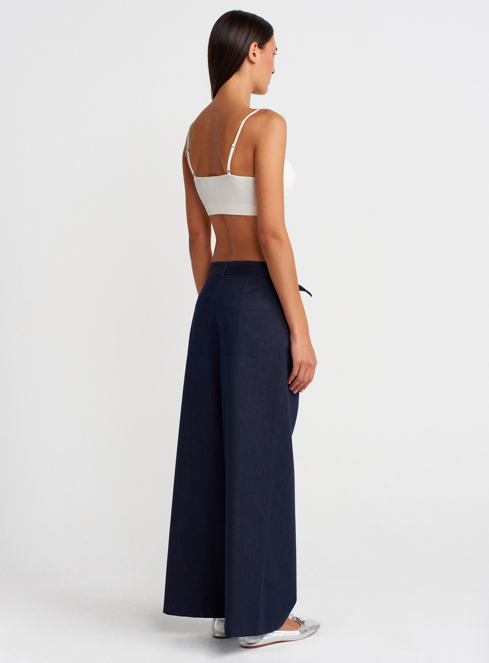 light denim belted pants