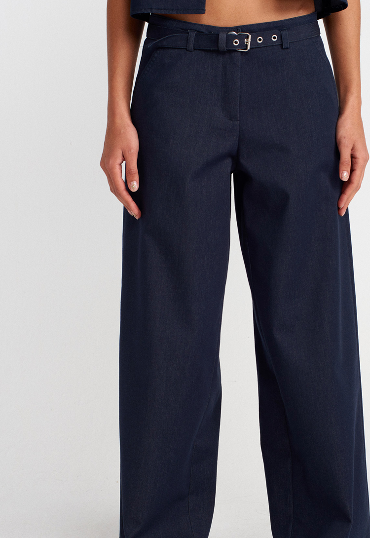 light denim belted pants
