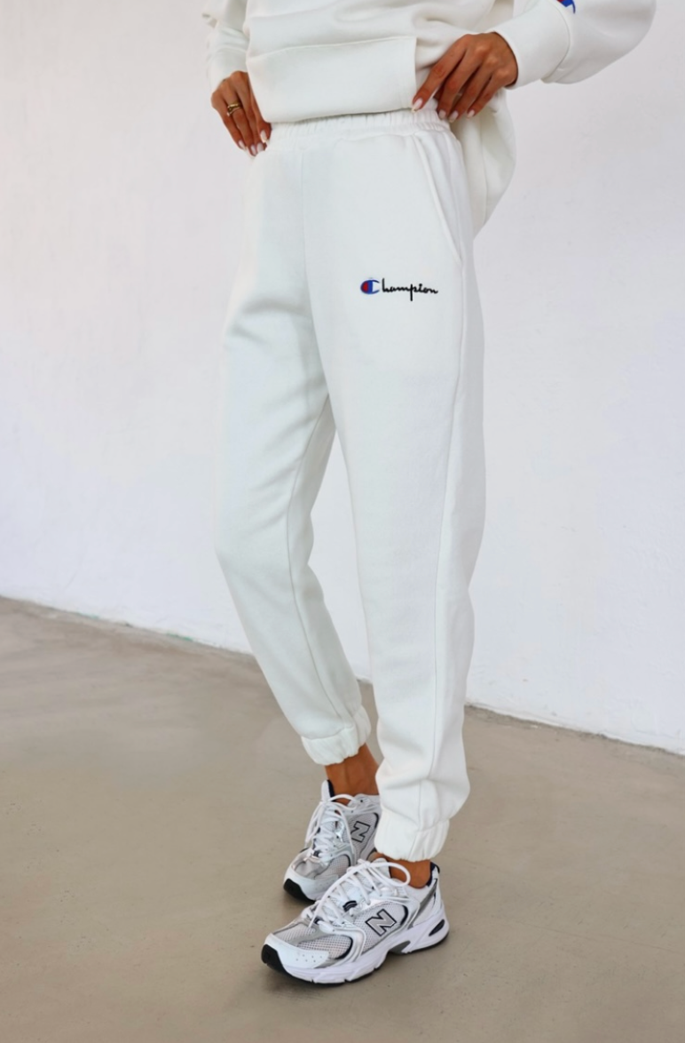 WHITE CHAMPION OUTFIT ( 2 pieces )