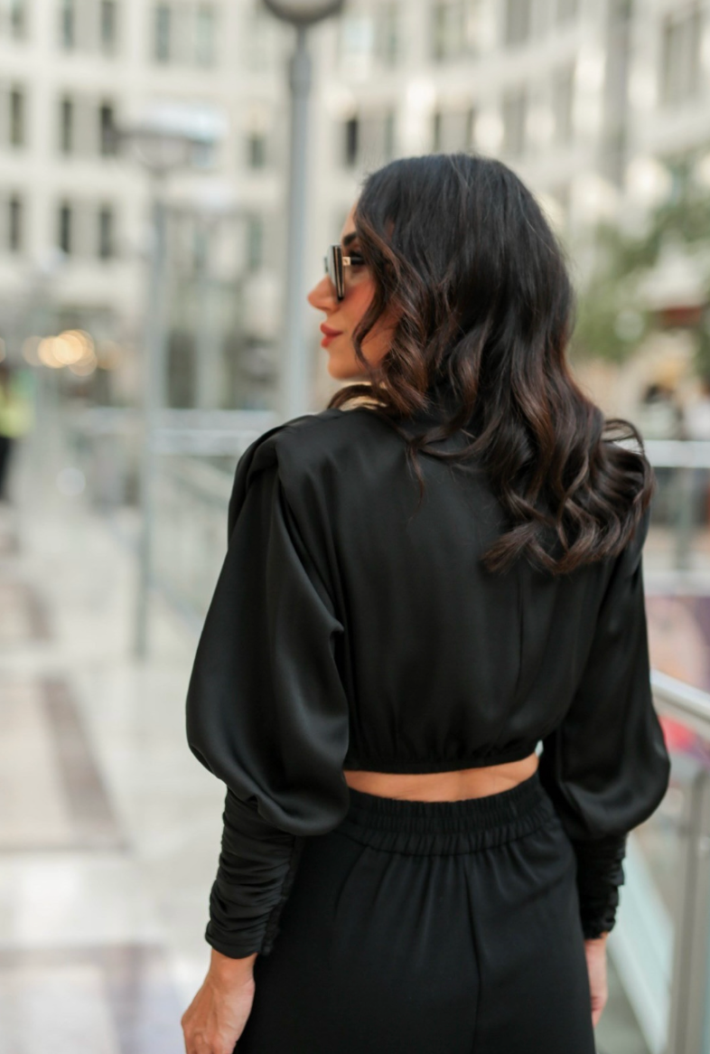 Black saten blouse