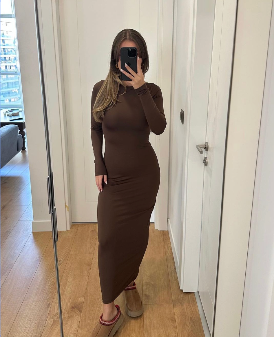 Low-cut backless brown maxi dress