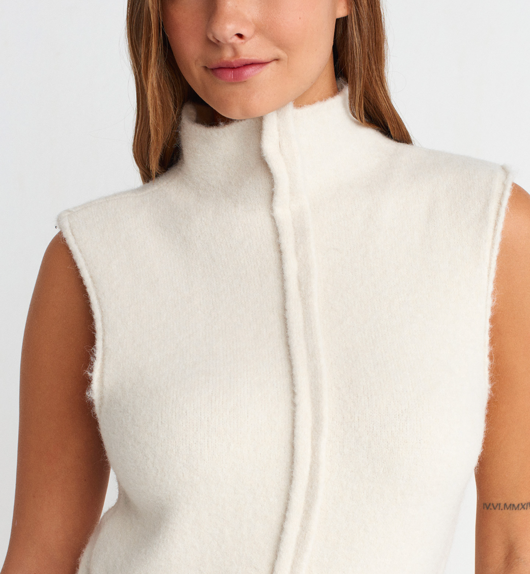 belted Knit-midi-dress